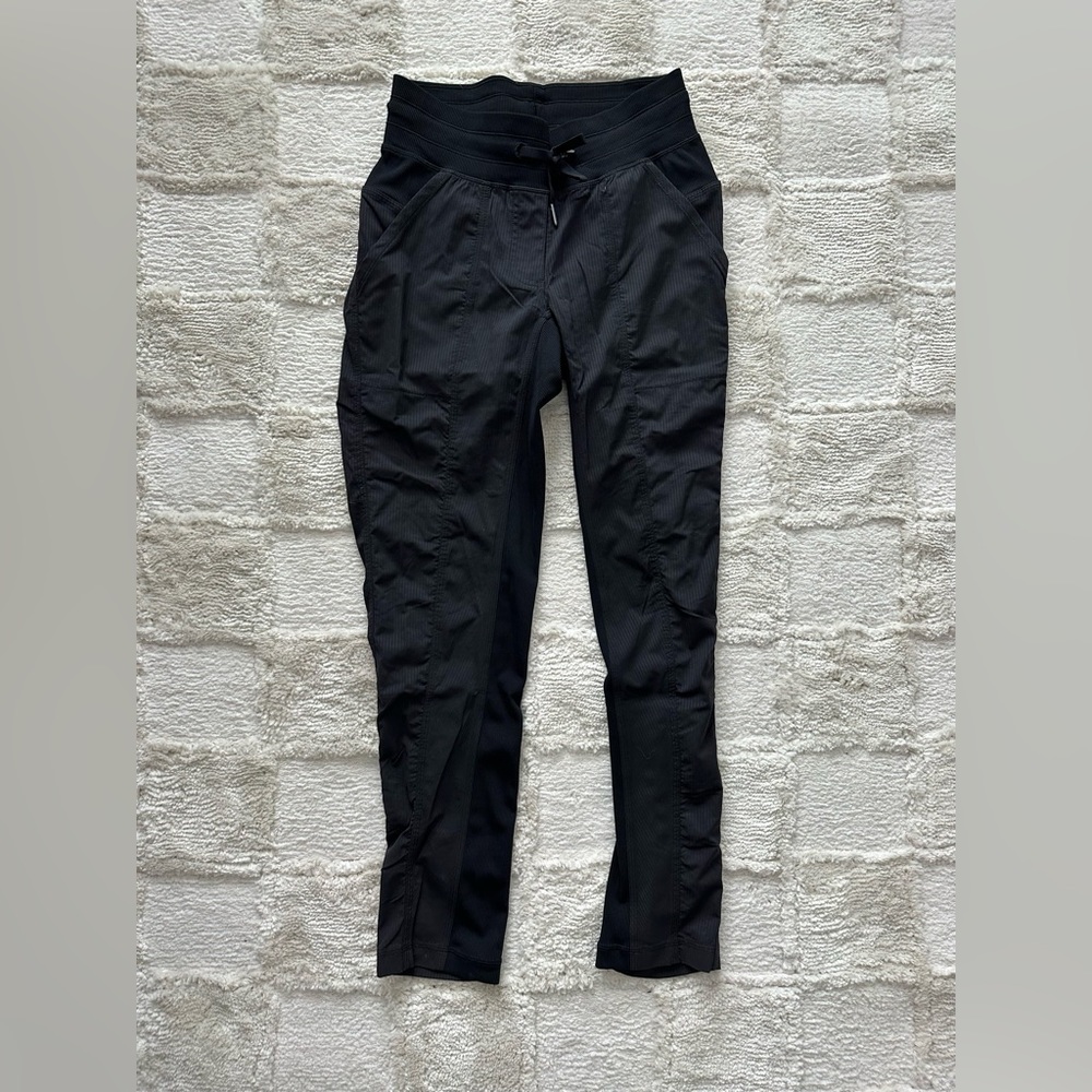 Lululemon Dance Studio Crop